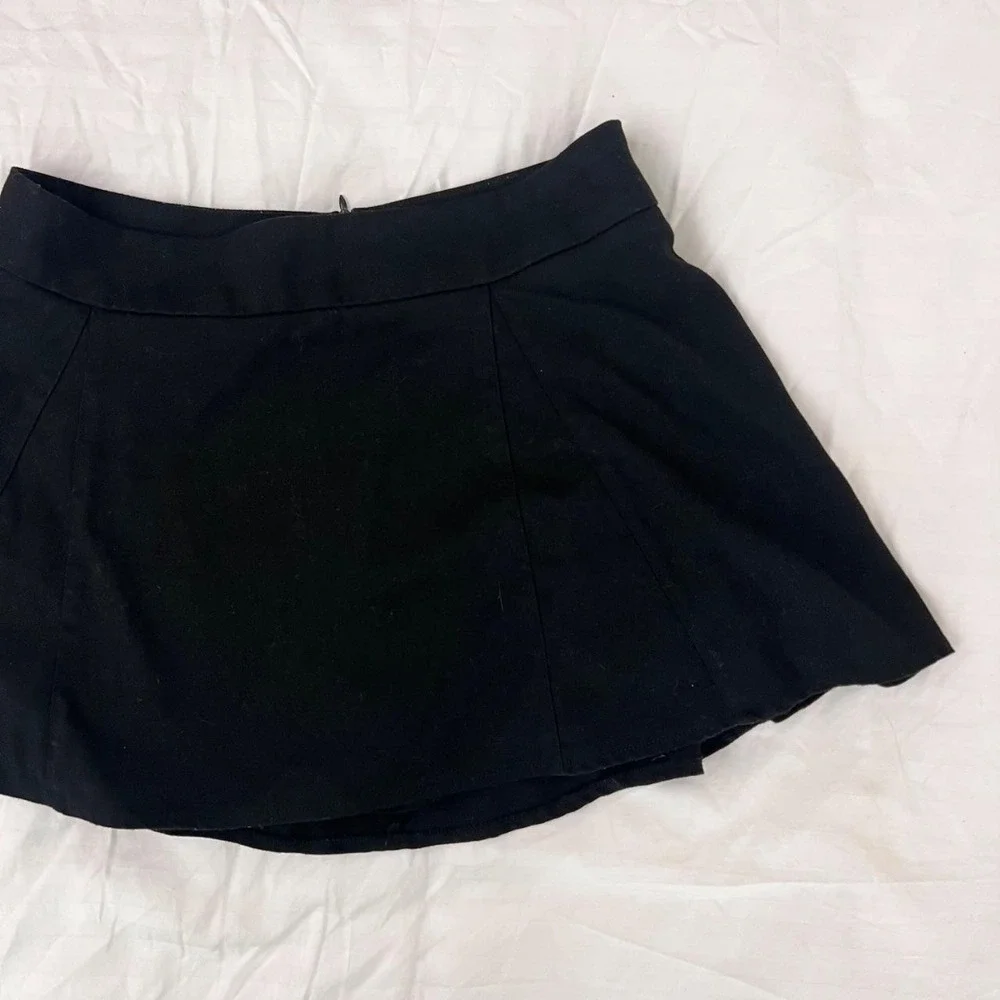 John Galt black skater skort mini skirt built-in shorts – S